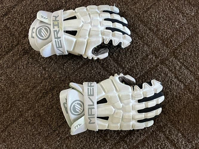 Maverick Mx lacrosse gloves white