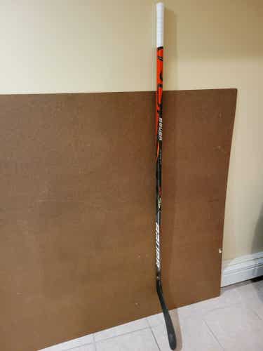 Intermediate Bauer Vapor FlyLite Left Handed P92 Flex 55 Hockey Stick