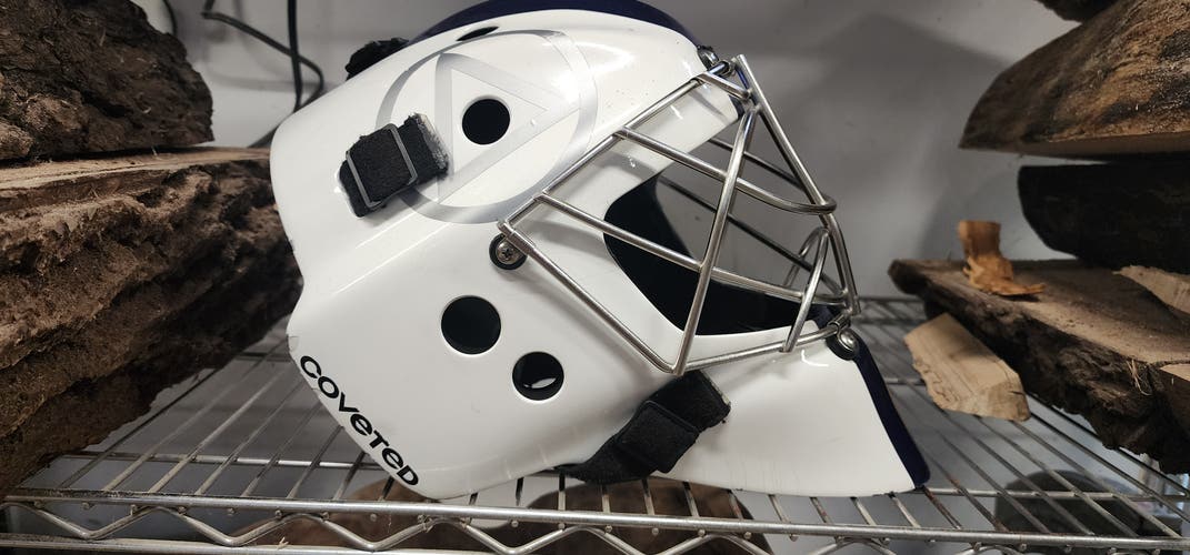 Used Senior Coveted Mask 905 Pro Goalie Mask