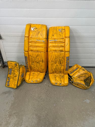 Vaughn V3 7500 Pro spec 35”/36” sport gold pads glove blocker