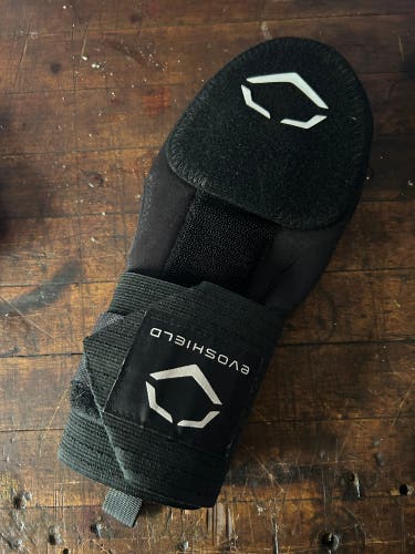 Black Used Senior EvoShield Wrist Guards Sliding mitt