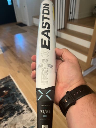 Easton GHOST 31/21 -10 Fastpitch Composite Sotball Bat