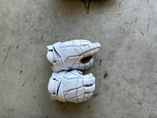 Used Nike Vapor Select Lacrosse Gloves