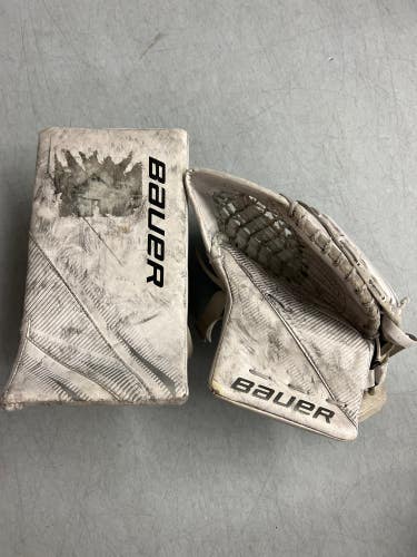 Used Junior Bauer Supreme S27 Goalie Gloves & Blockers Regular