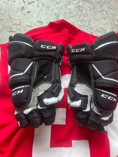 Ccm Tacks 9060 hockey gloves