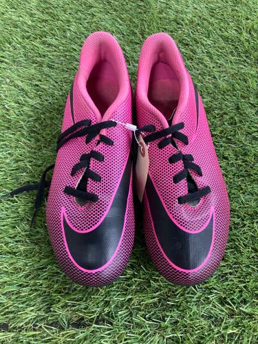 Pink Used Size 5.5 (Women's 6.5) Women's Nike Cleats Molded Cleats
