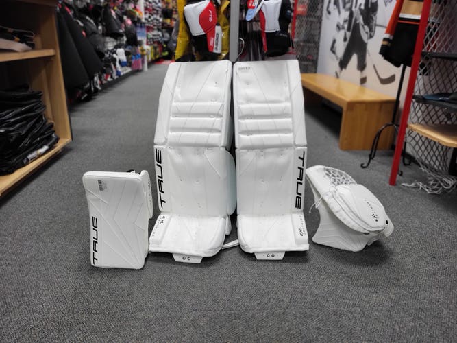 New 33+2 True Catalyst 7x3 Regular Goalie Full Set