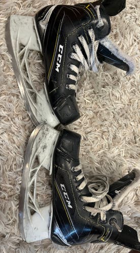 Used Junior CCM Size 1 Tacks 9050 Hockey Skates