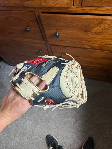 New 2022 Rawlings Right Hand Throw Catcher's Heart of the Hide Baseball Glove 34"
