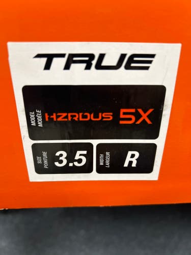 New Junior True Regular Width  Size 3.5 HZRDUS 5X Hockey Skates