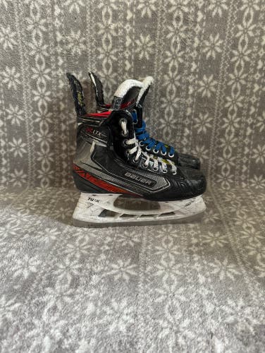 Used Junior Bauer Vapor XLTX Pro+ Hockey Skates Size 3 D