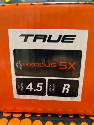 New Intermediate True Regular Width  Size 4.5 HZRDUS 5X Hockey Skates