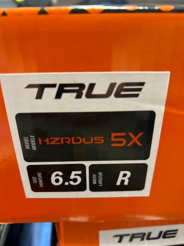 New Intermediate True Regular Width  6.5 HZRDUS 5X Hockey Skates