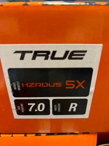 New Senior True Regular Width  7 HZRDUS 5X Hockey Skates