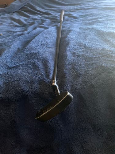 Black Used Blade Right Handed 34.5" Putter