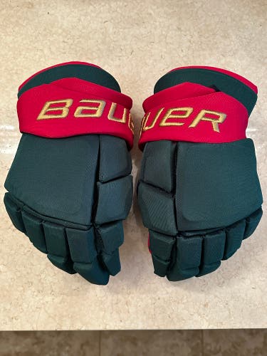 Minnesota Wild Bauer Ultrasonic Gloves w/ digi palms-14”