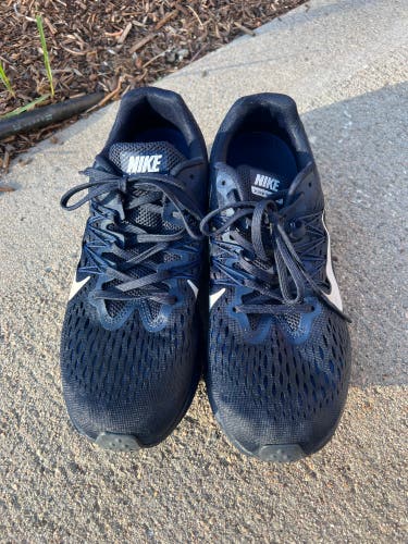 Nike Zoom Winflo running shoe  -Men's Size 9 US