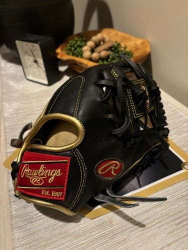 Used  Infield 11.25" Heart of the Hide Baseball Glove
