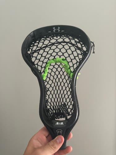 Under Armour command 2 head Strung