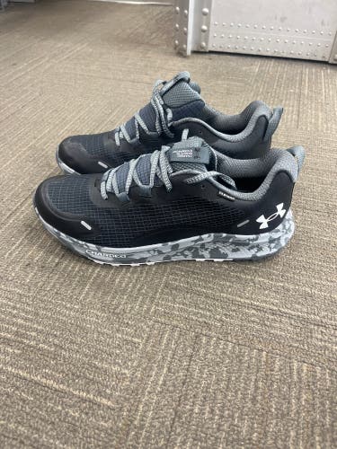 Under Armour Running shoes Size 10 US