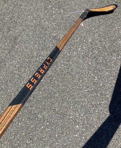 Used Senior Verbero Cypress V900 Hockey Stick Right Handed P28