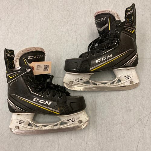 Used Intermediate CCM Tacks 9080 Hockey Skates (Size 4)