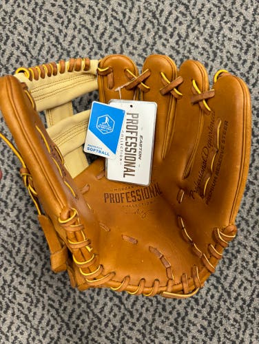 Easton Morgan Stuart Professional Series 11.75” Fastpitch glove