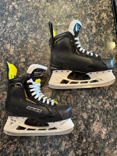 Used Intermediate Bauer Regular Width Size 5 Supreme S27 Hockey Skates