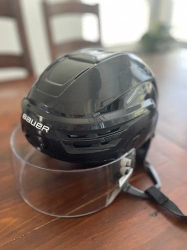 Used Medium Bauer Pro Stock Re-Akt 85 Helmet Pro Stock