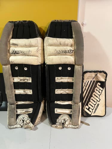 34” Vintage Cooper Legends Goalie pads & Blocker