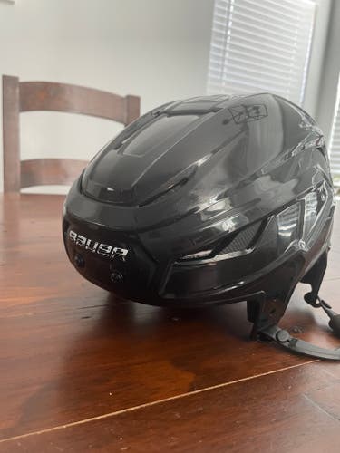 Used Medium Bauer Hyperlite Helmet Pro Stock