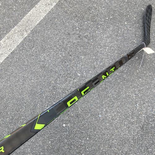 Used Senior Bauer Ag5nt Hockey Stick Left Hand P28