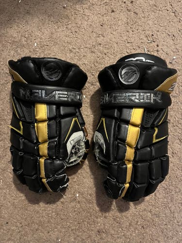 Custom 2W North #5 Maverik M4 Lacrosse Gloves