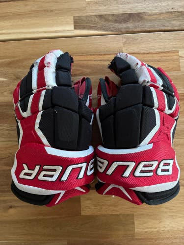 Bauer Supreme Gloves