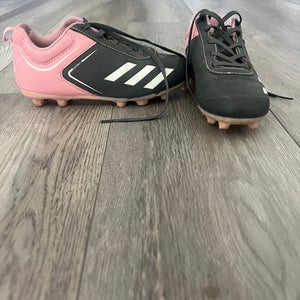 Used Youth Adidas Cleats Size 1.5