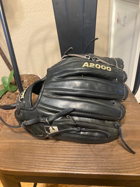 A2000 CK22 Clayton Kershaw Game Spec-11.75’ LHT