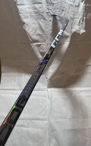 New Senior CCM RibCor Trigger 9 Pro Right Handed Hockey Stick P28