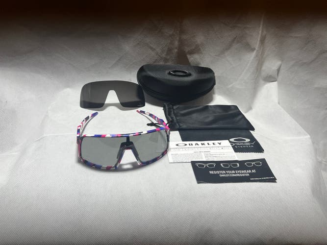 Oakley SUTRO Sunglasses