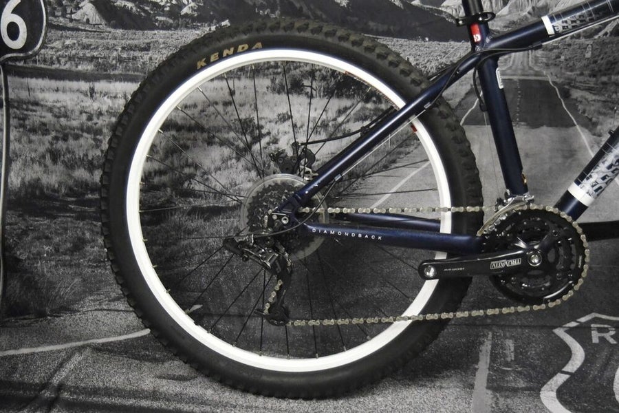 DIAMONDBACK RESPONSE SPORT MOUNTAIN BIKE SIZE S, 16", 24 SPEED, ALUM, FRONT SUSP