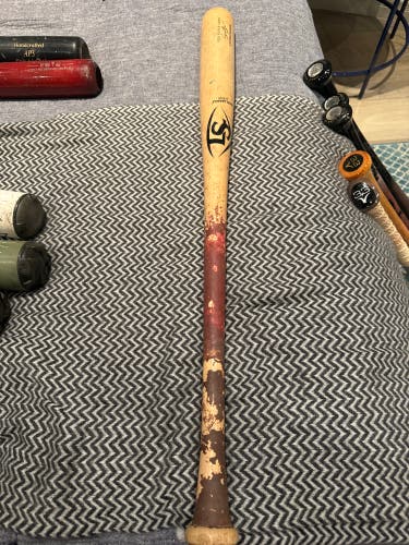Used  Louisville Slugger Maple 30 oz 33" MLB Prime CB35 Cody Bellinger Pro Model Bat