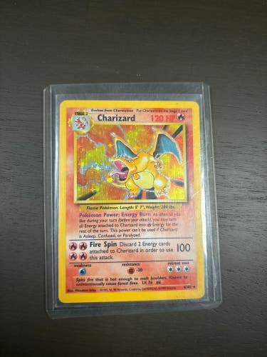 Charizard Pokémon Card