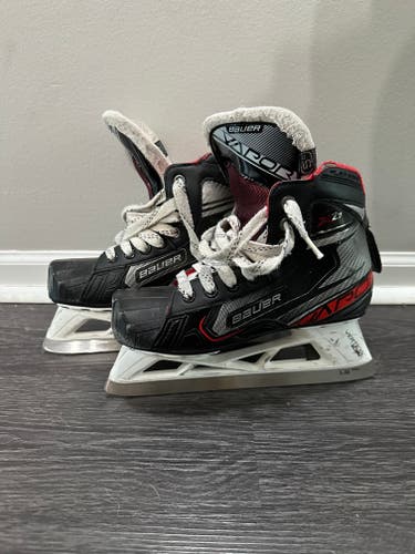 Used Intermediate Bauer Vapor X2.7 Hockey Goalie Skates Regular Width Size 5