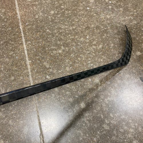 Used Senior PROBLACKSTOCK Right Handed Pro Stock Hockey Stick P28