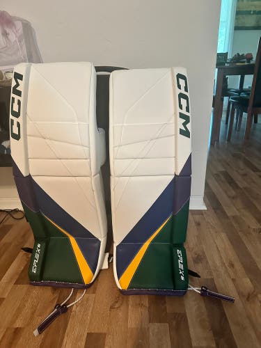 Brand New CCM Pro Stock Eflex 6 PRO Goalie Leg Pads