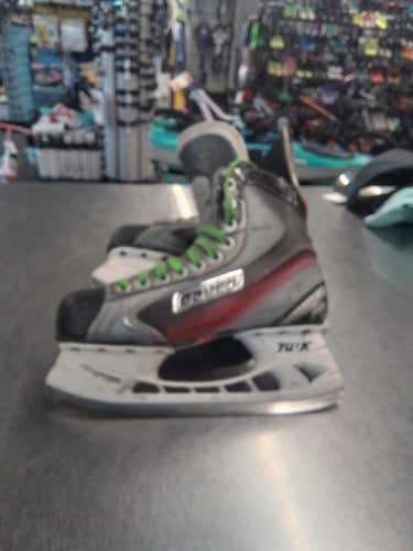 Used Bauer X70 Intermediate 6.0 Ice Hockey Skates