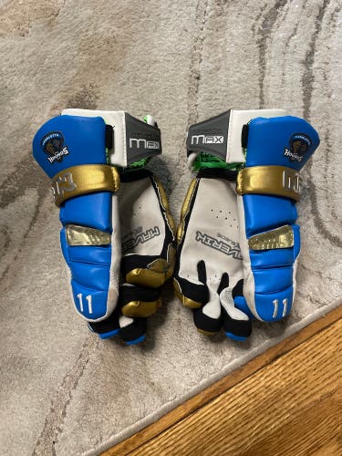Charlotte Hounds Team Issued Gloves