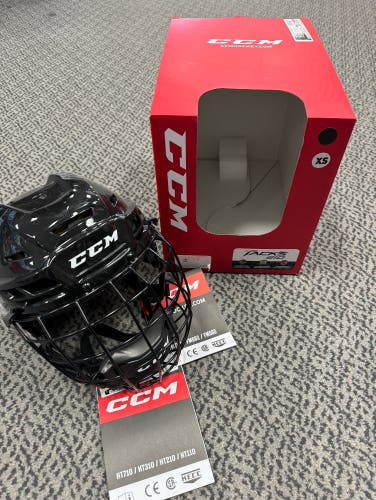 CCM Black Tacks 210 XS helmet combo