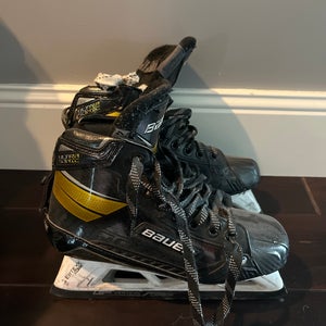 Used Junior Bauer Regular Width  Size 4.5 Supreme UltraSonic Hockey Goalie Skates