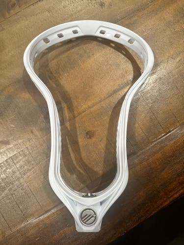 New Attack & Midfield Unstrung Optik 3.0 Head