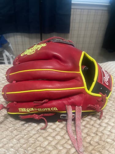 Used 2023 Right Hand Throw Rawlings Infield Heart of the Hide Baseball Glove 11.75"